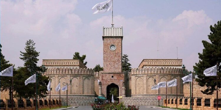 اقتصادي مرستیال له هېوادونو غواړو چې له ا.ا سره تعامل ته لار هواره کړي