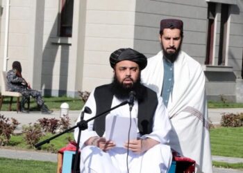 د کډوالو وزارت سرپرست: هیوادونه دې افغان کډوالو ته وخت ورکړي