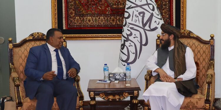 افغان او بنګلهدیشي لوري پر یوشمېر موضوعاتو خبرې کړې دي