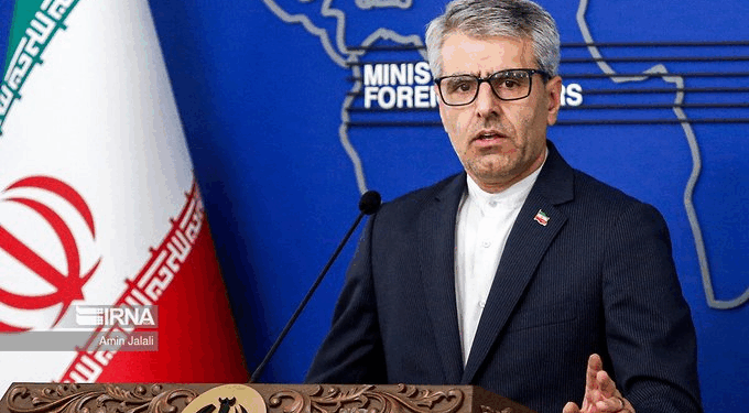 ایران: امریکا دې د ضد او نقیض دریځونو وضاحت ورکړي