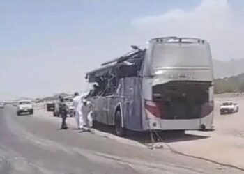 سعودي کې د ترافیکي پېښې له امله پنځه تنه پاکستانیان مړه شوي