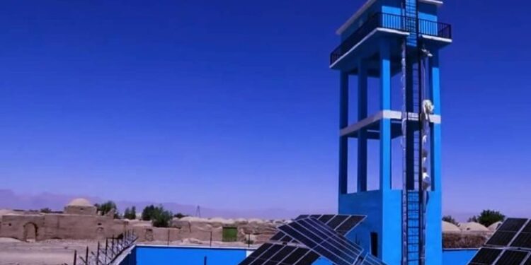 فراه کې ۵۰۰ کورنیو ته د څښاک پاکې اوبه برابرې شوې