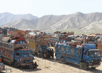 افغان کډوال؛ پرون له پاکستان او ایرانه ۵۸۳ کورنۍ را ستنې شوې