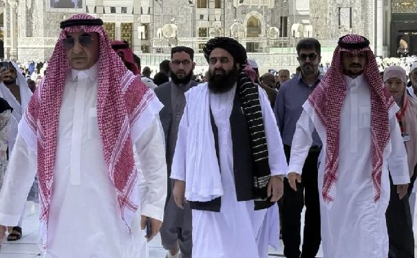د بهرنیو چارو سرپرست وزیر؛ سعودي عربستان ته په سفر تللی دی