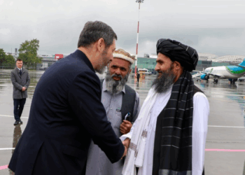 اقتصادي مرستیالۍ: د ا.ا لوړپوړی پلاوی کازان ښار ته رسېدلی