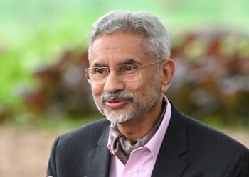 هند له افغانستان سره بېلابېلو برخو کې تعامل ته دوام ورکوو