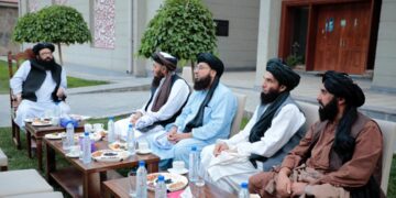 مولوي عبدالکبیر: له هرې ممکنې لارې به د کډوالو ستونزې حل کړو