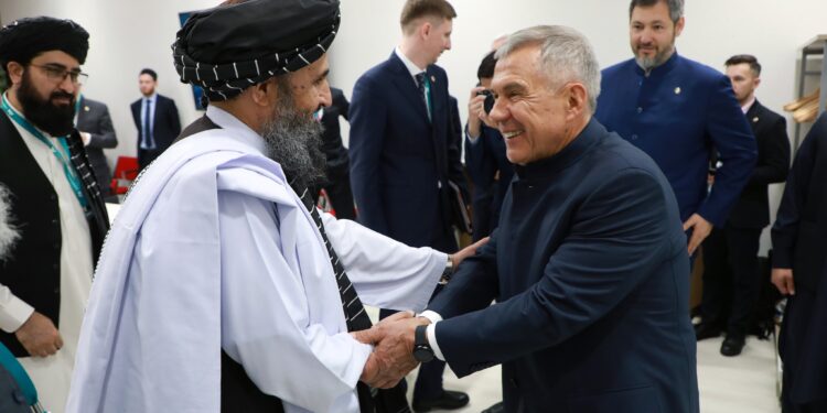 ملا عبدالغني برادر د تاتارستان له ولسمشر سره کتلي