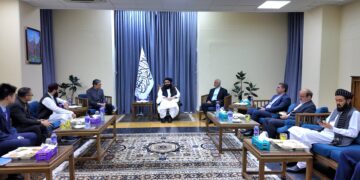 امیرخان متقي د یوه پلاوي په مشرۍ ایران ته ولاړ
