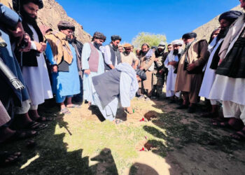 پنجشېر کې د ۹ ودانیزو پروژو چارې پيل شوې