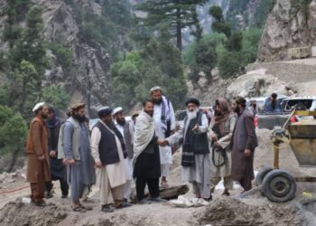 ټولګټو وزارت؛د کونړ-نورستان سړک د جوړولو پاتې چارې پیلېږي