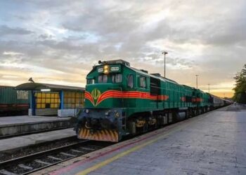 ایران: د اورګاډي له لارې ۵۰۰ زره ټنه توکي افغانستان ته لېږدوو