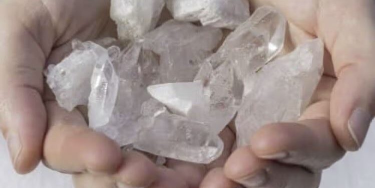 خوست کې د کوارسو ډبرو لوی کان کشف شوی دی