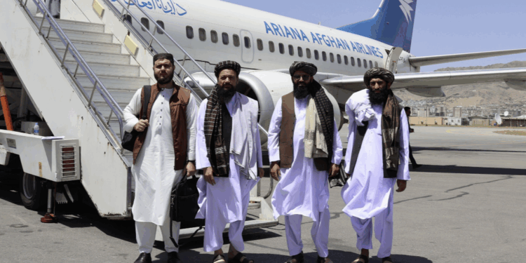 د عبدالطیف منصور په مشرۍ پلاوی ازبکستان ته ولاړ