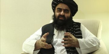 متقي: افغانستان له ۴۵ کلونو وروسته نوي پړاو ته داخل شوی