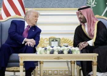 سعودي عربستان؛ امریکا کې د ۶۰۰ میلیارد ډالرو پانګونې ژمنه کړې