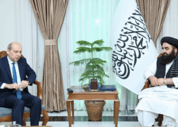 د بهرنیو چارو وزیر د روسیې له سفیر دیمیتري ژیرنوف سره کتلي