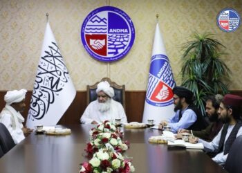 ملا نورالدین ترابي د سره صلیب نړيوال فدراسیون له سرپرست سره کتلي