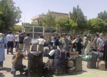 جمشیدي؛ د دوغارون له لارې یوه اونۍ کې ۹۵ زره افغانان خپل هېواد ته ستانه شوي