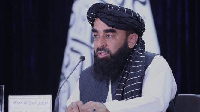مجاهد: د کډوالو موضوع باید د تفاهم او همغږۍ له لارې حل شي