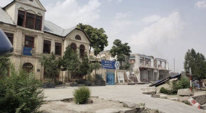 اطلاعاتو او کلتور وزارت: د امیر دوست محمد خان ښوونځي تاریخي ودانۍ باید ونه نړېږي