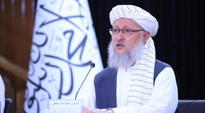 حنفي: تېره میاشت له ایرانه تر ۵۰۰ زره زیات افغانان راستانه شوي