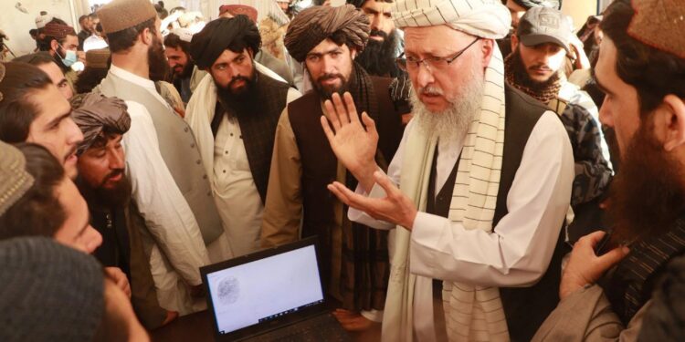 حنفي: راستنېدونکو کډوالو ته د ژوند مناسب شرایط برابروو