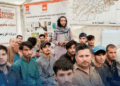 پاکستان په تورخم کې ۳۲ بندیان افغان لوري ته وسپارل