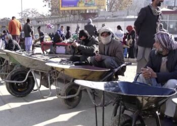د کار او ټولنیزو چارو وزارت: قطر د افغان کارګرو د منلو شمېر ۲ زرو ته لوړ کړی