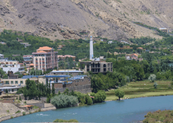 پنجشېر کې د ګڼو رغنیزو پروژو چارې روانې دي
