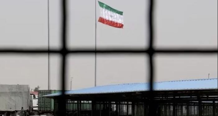 ایران؛ پولیسو په قزوین کې سلګونه افغان کډوال نیولي دي