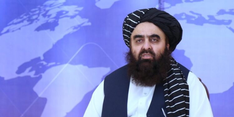 بهرنیو چارو وزارت؛ مولوي امیر خان متقي پاکستان ته په سفر ځي