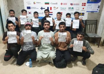 د عراق او پاکستان له زندانونو ۲۸۷ افغانان خوشې شوي