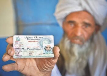 پاکستان: د «پي او ار» کارت لرونکي افغانان باید له دغه هېواده ووځي
