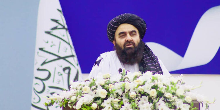 متقي: د متوازن سیاست پربنسټ ټولو هېوادونو سره ښې اړیکې غواړو