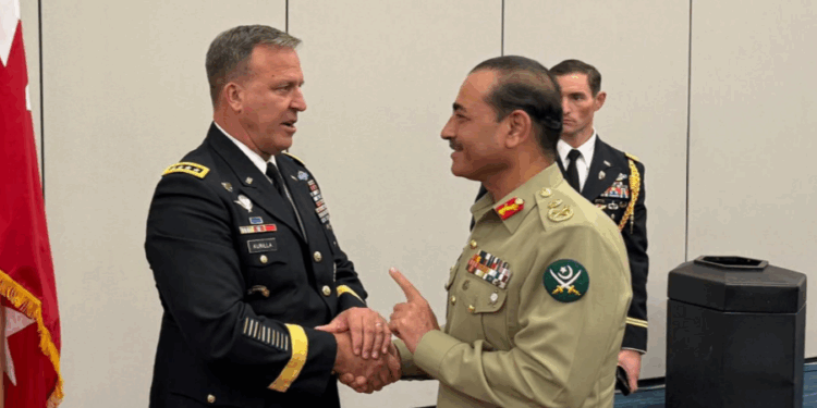 د پاکستان لوی درستیز امریکا ته تللی