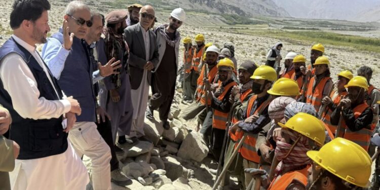 د یوناما مرستیال پرون د بدخشان واخان سیمې ته تللی