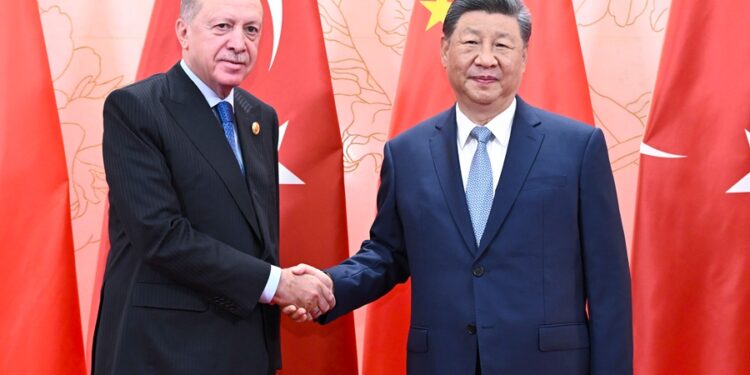 شی جين پینګ او رجب طیب اردوغان سره وکتل
