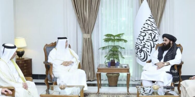 مولوي امیر خان متقي د قطر له سفیر سره د مخه ښې لیدنه کړې ده