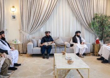 افغان او قطري چارواکو د دوه اړخیزو اړیکو پر پراختیا خبرې کړې