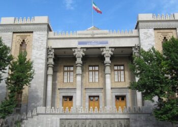 ایران له یوشمېر هېوادونو خپل سفیران بېرته بللي
