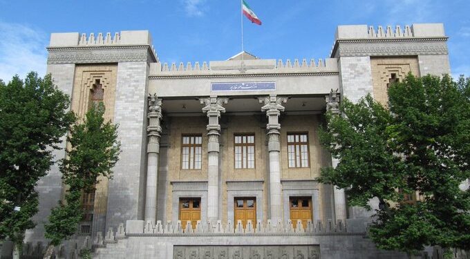 ایران له یوشمېر هېوادونو خپل سفیران بېرته بللي