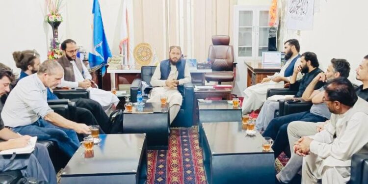 د ننګرهار او کونړ زلزله ځپلو ته د سرپناه جوړولو پروګرام پيلیږي