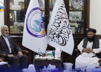د کانونو او پټرولیم وزیر کابل د ایران له سفیر سره کتلي دي