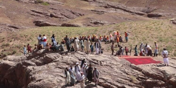 هرات؛ ګلران ولسوالۍ کې د اوبو بند د جوړولو چارې پیل شوې