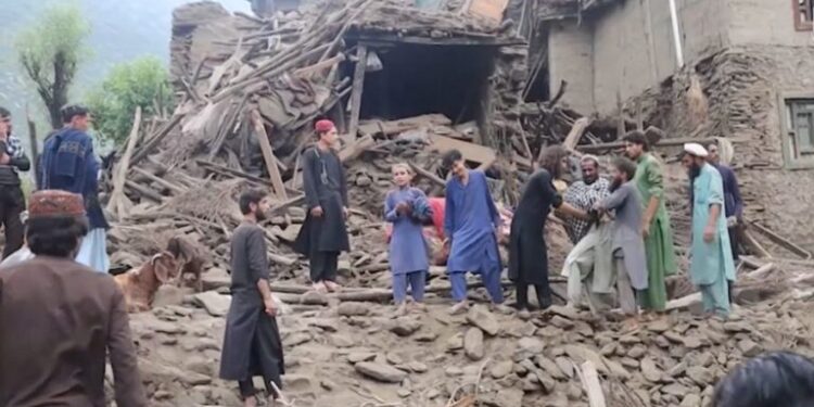 یو این ایچ سي ار له نړیوالې ټولنې غوښتي چې افغان زلزلهځپلو ته بېړنۍ مرستې واستوي