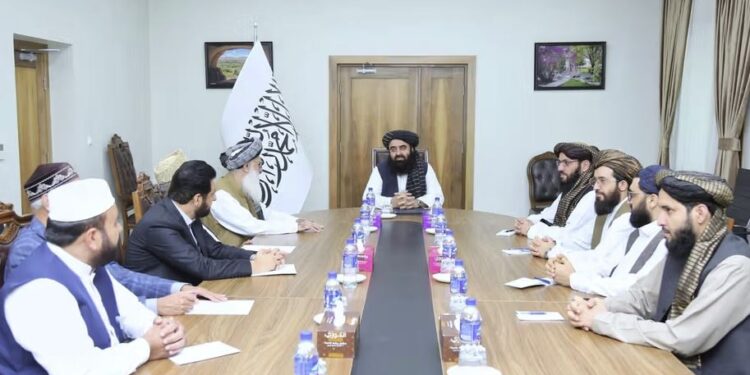 مولوي امیرخان متقي: د جماعت اسلامي پاکستان له پلاوي سره کتلي دي