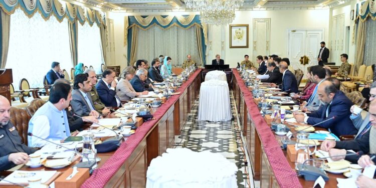 شهباز شریف: د افغان کډوالو د استوګنې موده نوره نه تمدیدوو