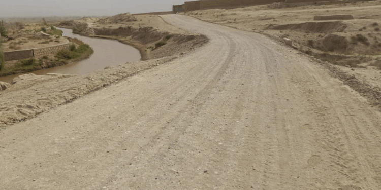 کندوز کې پر ۱۸ کیلومتره سړک د جغل اچولو چارې بشپړې شوې