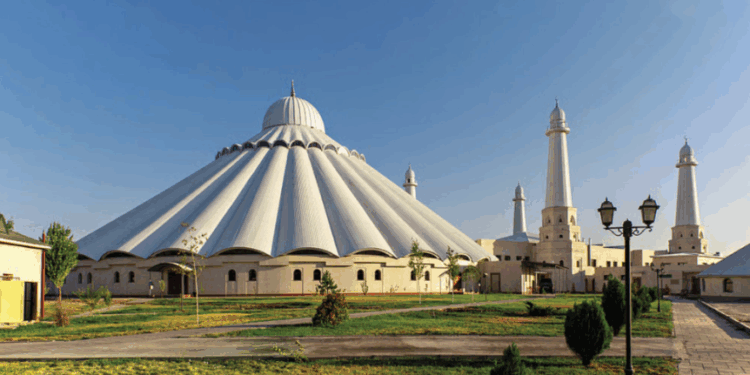 قزاقستان کې د افغان او قزاق سوداګرو درېیم ګډ نندارتون جوړیږي